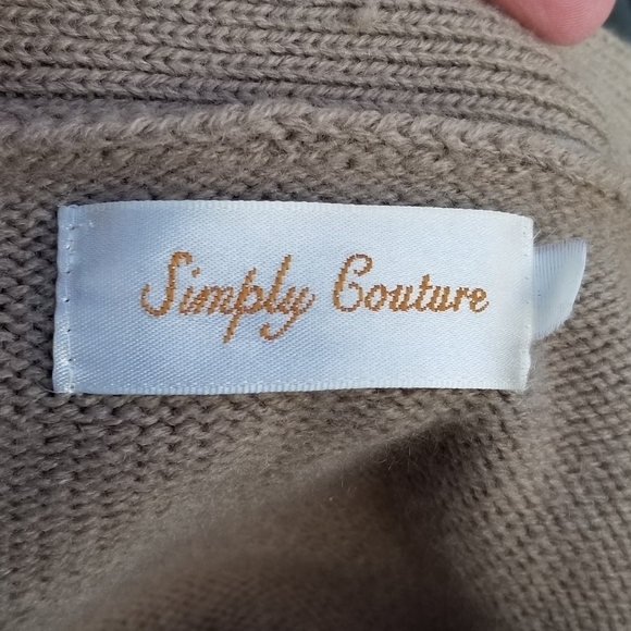 Simply Couture tan cable knit cardigan with brown trim SEE MEASUREMENTS - Picture 6 of 6